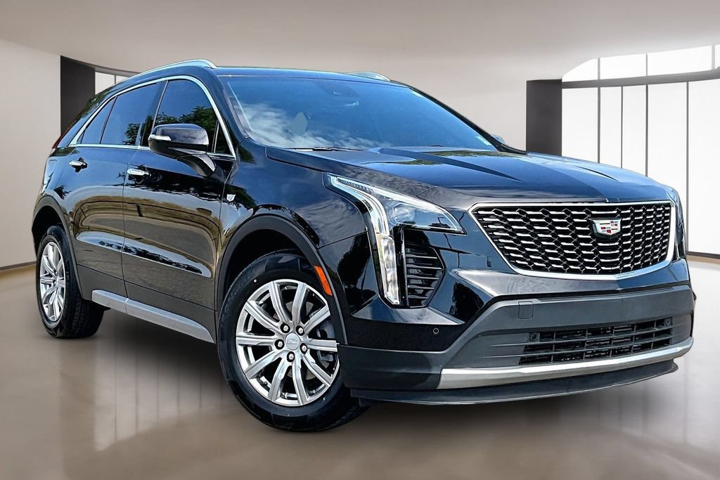 Certified 2023 Cadillac XT4 Premium Luxury FWD image 11