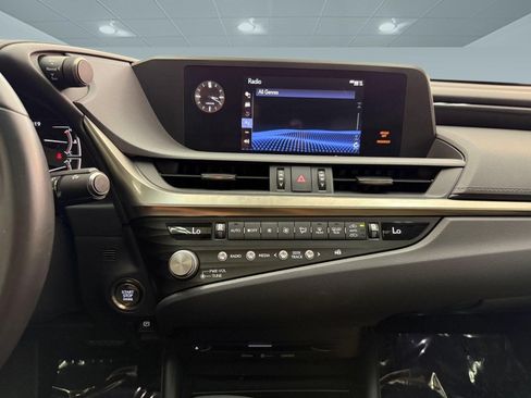Used 2021 Lexus ES 350 w/ Accessory Package FWD image 16