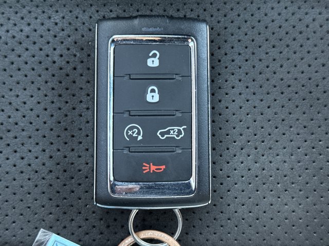 Used 2023 Jeep Grand Cherokee L Laredo AWD/4WD image 25