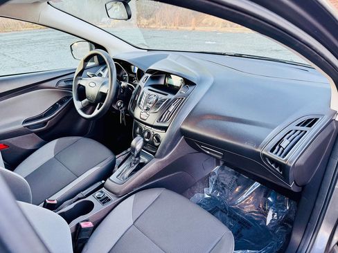 Used 2012 Ford Focus S FWD image 14