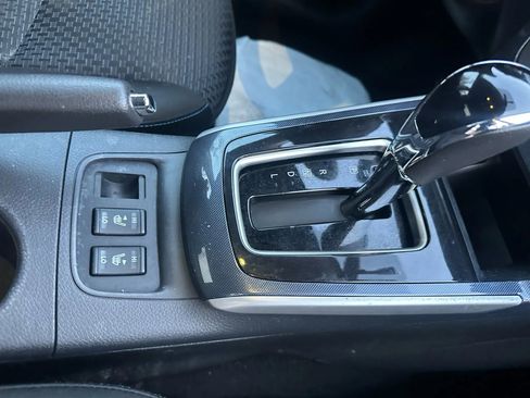 Used 2018 Nissan Sentra SR w/ SR Midnight Edition Package FWD image 11