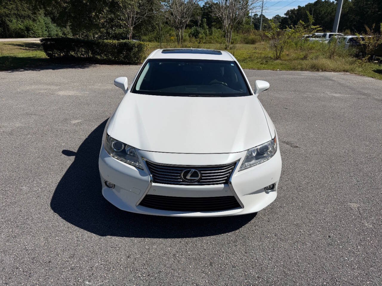 Used 2015 Lexus ES 350 w/ Luxury Package FWD image 2