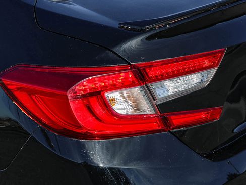 Certified 2022 Honda Accord Sport image 7