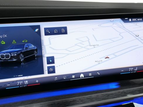 Used 2024 BMW i7 xDrive60 w/ Executive Package image 51