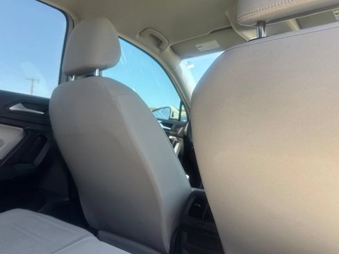 Used 2024 Volkswagen Tiguan S FWD image 31