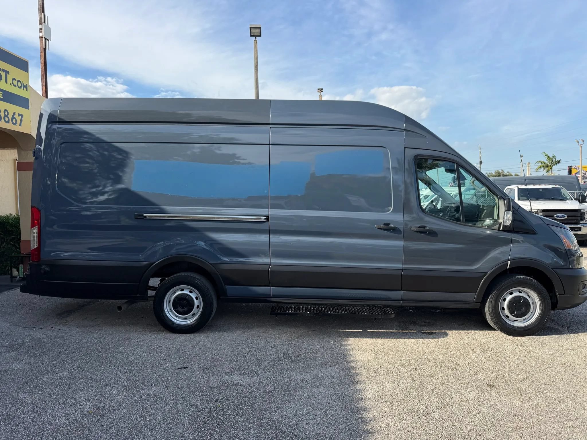 Used 2020 Ford Transit 250 148 High Roof Extended RWD image 6