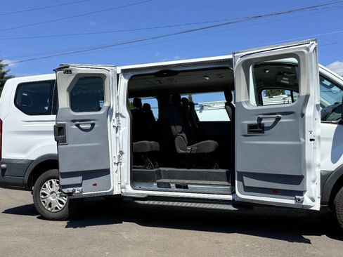 Used 2017 Ford Transit 350 XLT RWD image 11