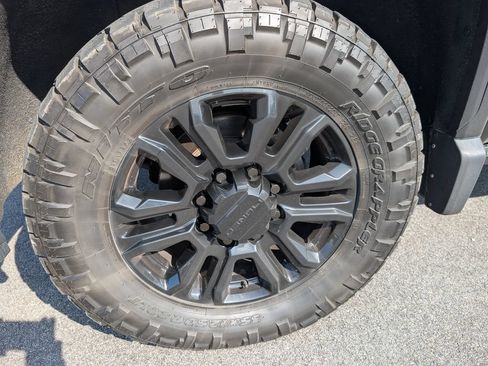 Used 2021 GMC Sierra 2500 Denali w/ Denali Ultimate Package AWD/4WD image 12