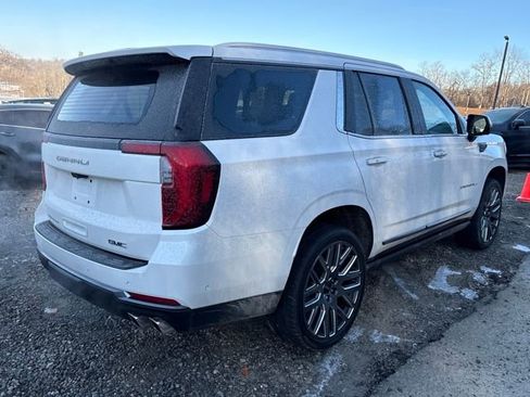 Certified 2025 GMC Yukon Denali Ultimate w/ LPO, Floor Liner Package image 5