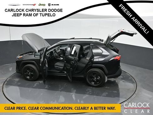 Used 2024 Toyota RAV4 XLE FWD image 72