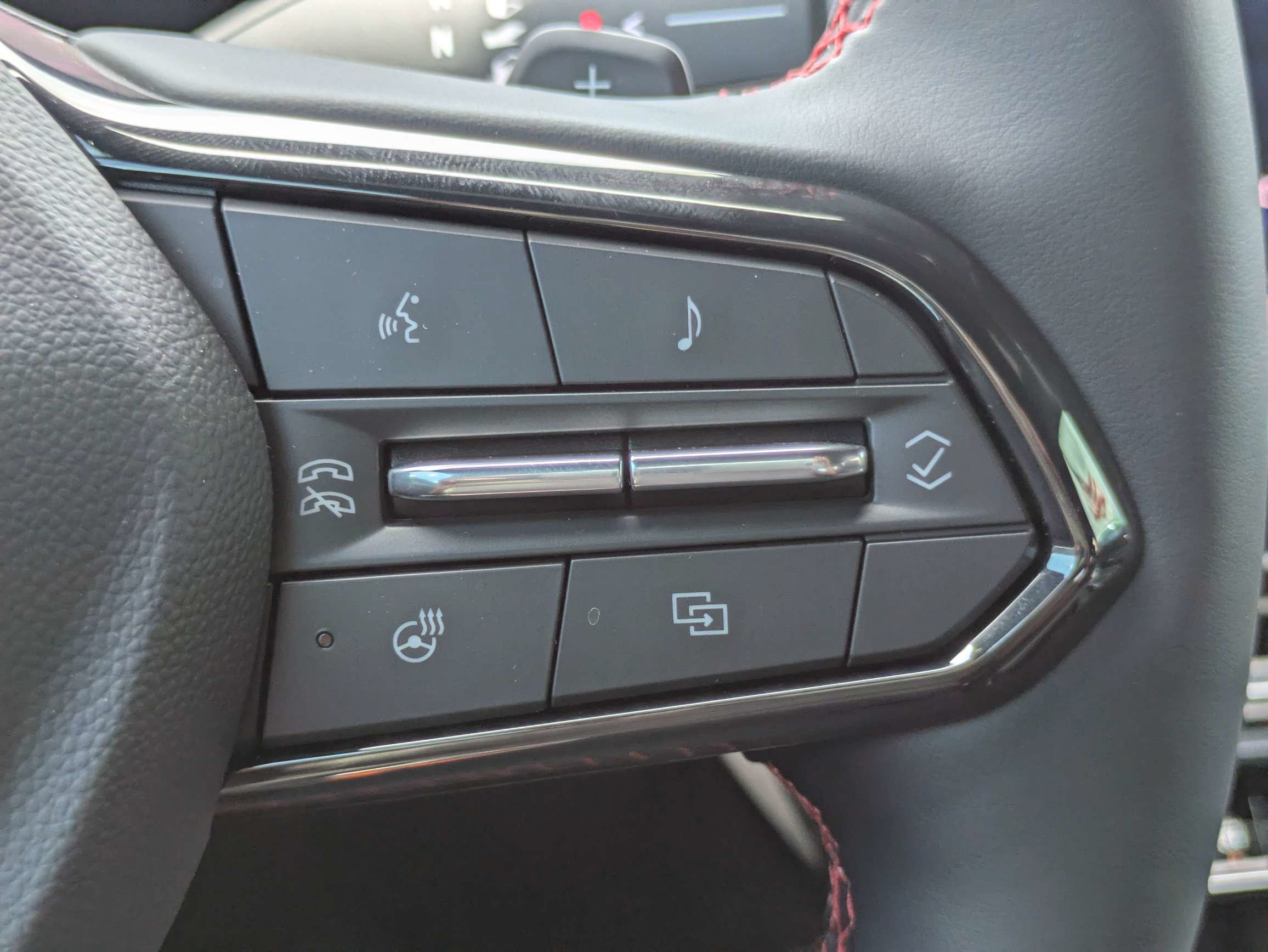 New 2026 Chevrolet Traverse RS FWD image 19