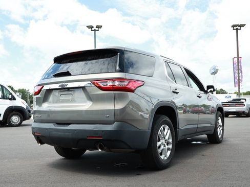 Used 2018 Chevrolet Traverse LT FWD image 6