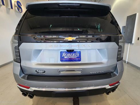 Used 2025 Chevrolet Suburban Premier AWD/4WD image 6