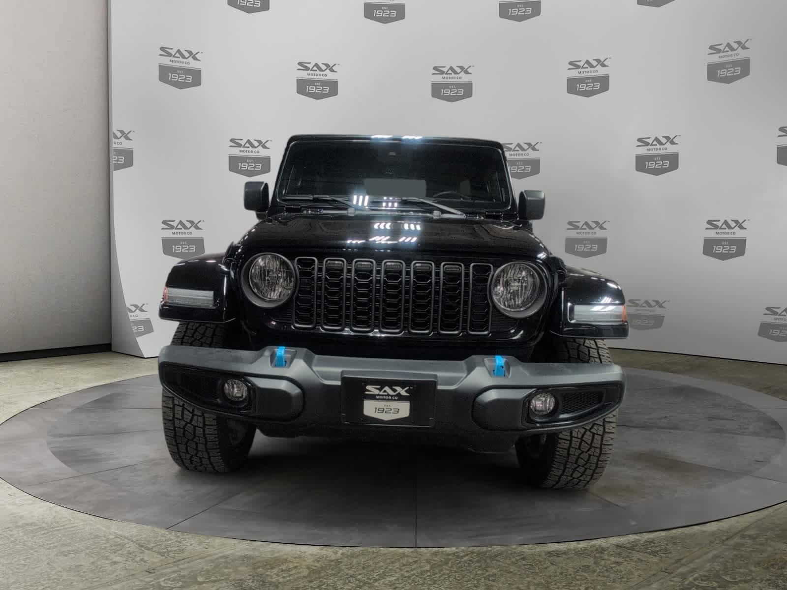 Used 2024 Jeep Wrangler Unlimited AWD/4WD image 8