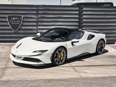 Used 2022 Ferrari SF90 Spider AWD/4WD image 6