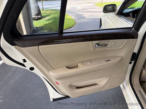 Used 2008 Cadillac DTS FWD image 55