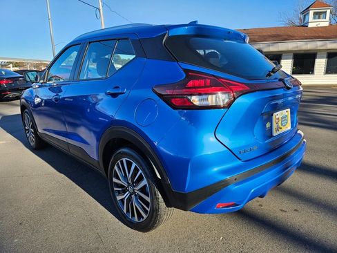 Used 2021 Nissan Kicks SV image 7