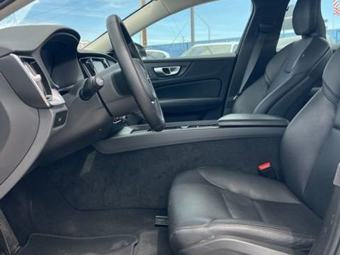 Used 2024 Volvo S60 B5 Core image 22