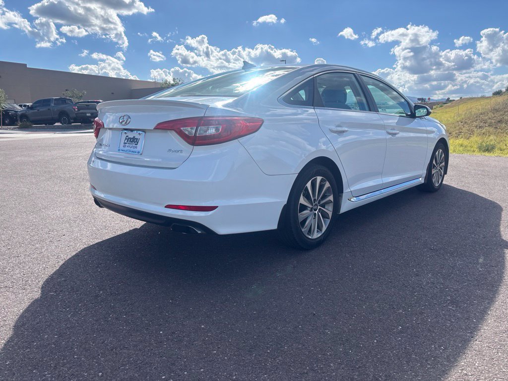 Used 2017 Hyundai Sonata Sport FWD image 4