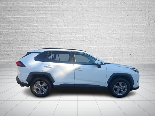 Used 2025 Toyota RAV4 XLE AWD/4WD image 7