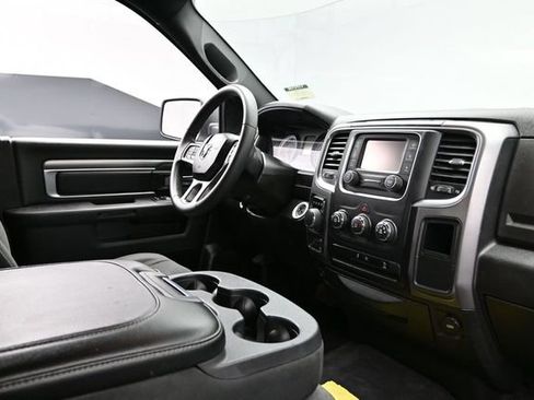 Used 2024 RAM 1500 Warlock AWD/4WD image 13