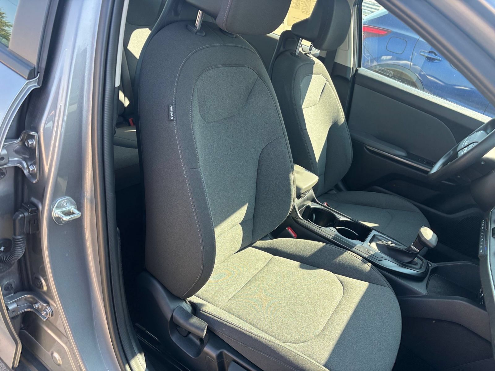 Used 2025 Kia K4 FWD image 34
