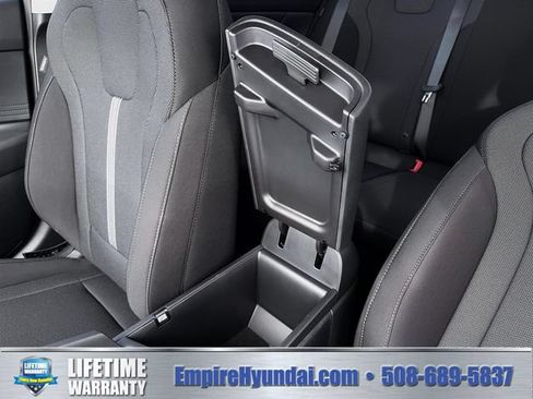 New 2026 Hyundai Elantra SE FWD image 18