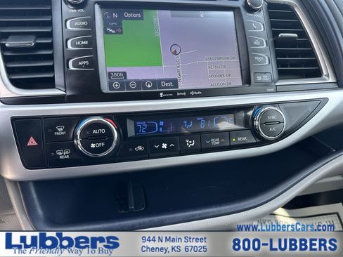 Used 2019 Toyota Highlander XLE image 19