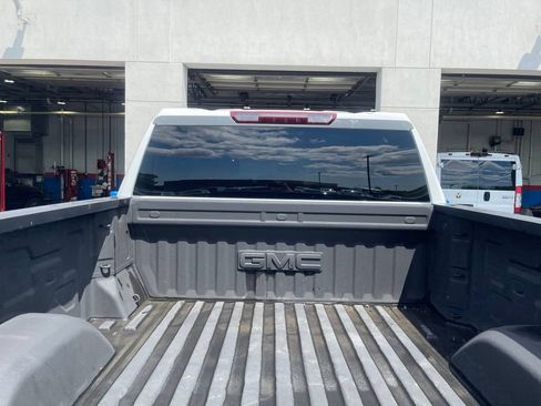 Used 2021 GMC Sierra 1500 Elevation w/ X31 Off-Road Package AWD/4WD image 20