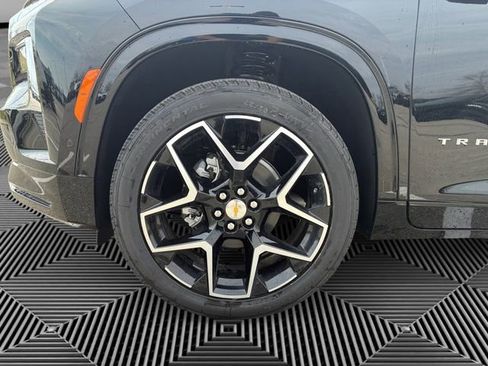 New 2026 Chevrolet Traverse High Country w/ LPO, Floor Liner Package AWD/4WD image 9