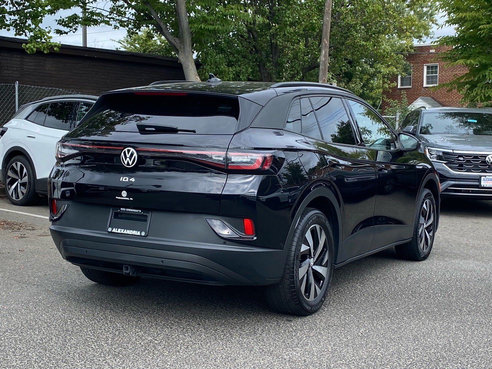 Certified 2023 Volkswagen ID.4 Pro AWD/4WD image 3