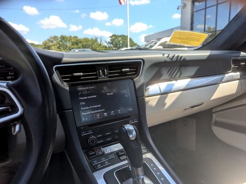 Used 2017 Porsche 911 Carrera S image 27