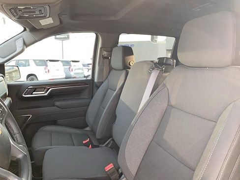 Used 2025 Chevrolet Silverado 1500 LT w/ Convenience Package II image 24