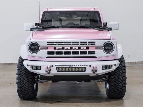 Used 2025 Ford Bronco Heritage Edition image 2