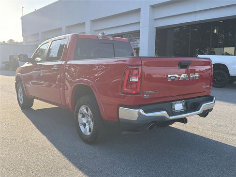 Used 2025 RAM 1500 Big Horn AWD/4WD image 6