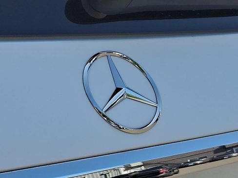 Used 2024 Mercedes-Benz GLS 450 4MATIC image 31