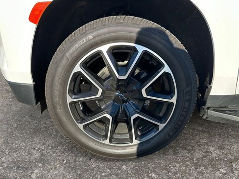 Used 2021 Chevrolet Tahoe RST w/ Luxury Package image 8