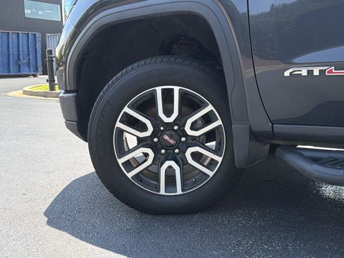 Used 2023 GMC Sierra 1500 AT4 w/ AT4 Premium Package AWD/4WD image 14