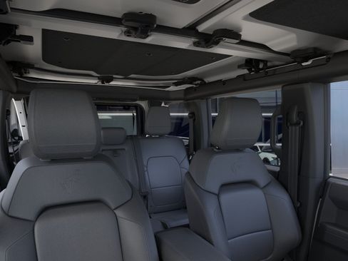 New 2026 Ford Bronco Badlands AWD/4WD image 12
