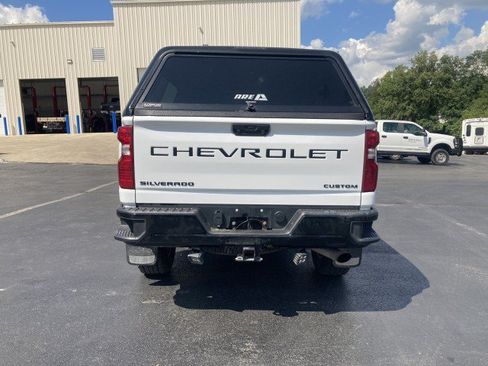 Used 2022 Chevrolet Silverado 2500 Custom w/ Custom Value Package AWD/4WD image 6