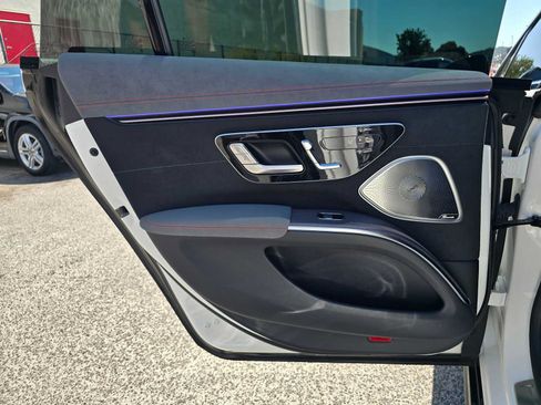 Used 2024 Mercedes-Benz EQS AMG 4MATIC image 16