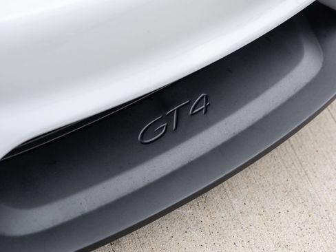 Certified 2020 Porsche 718 Cayman GT4 RWD image 25