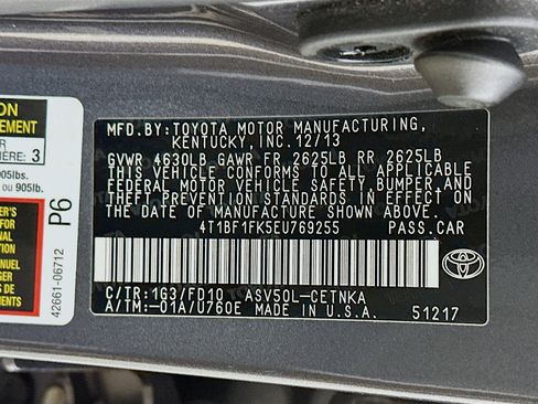 Used 2014 Toyota Camry LE image 12