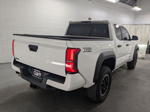 Used 2024 Toyota Tacoma TRD Off-Road AWD/4WD image 7