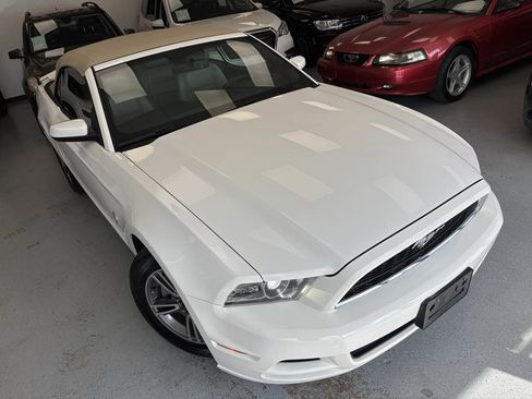 Used 2013 Ford Mustang Premium image 6
