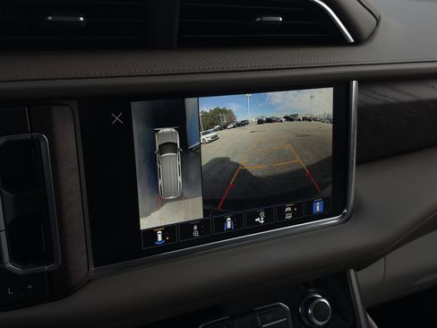 Used 2022 GMC Yukon Denali w/ Denali Ultimate Package image 21