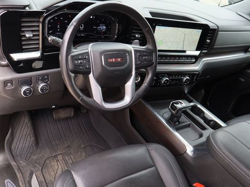 Used 2023 GMC Sierra 1500 SLT w/ SLT Convenience Package RWD image 12