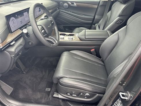 Used 2025 Genesis GV80 3.5T Advanced image 9