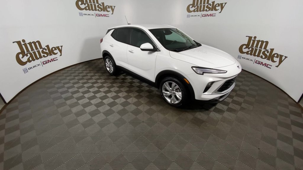 Used 2024 Buick Encore GX Preferred FWD image 2