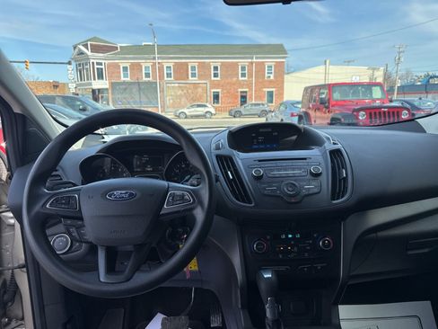 Used 2017 Ford Escape SE w/ SE Cold Weather Package image 12